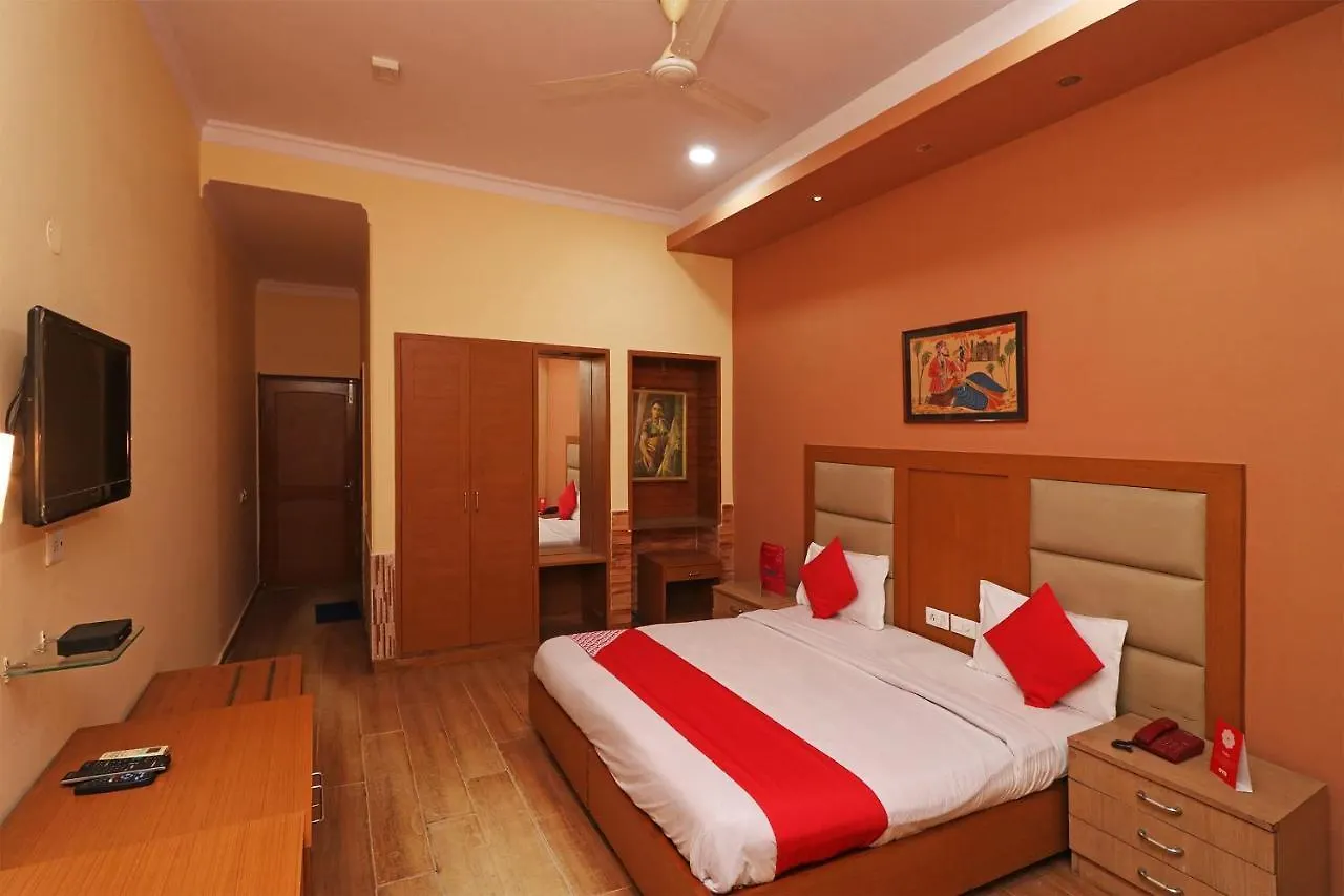 Oyo 26811 Moonlight Residency Hotel Gurgaon
