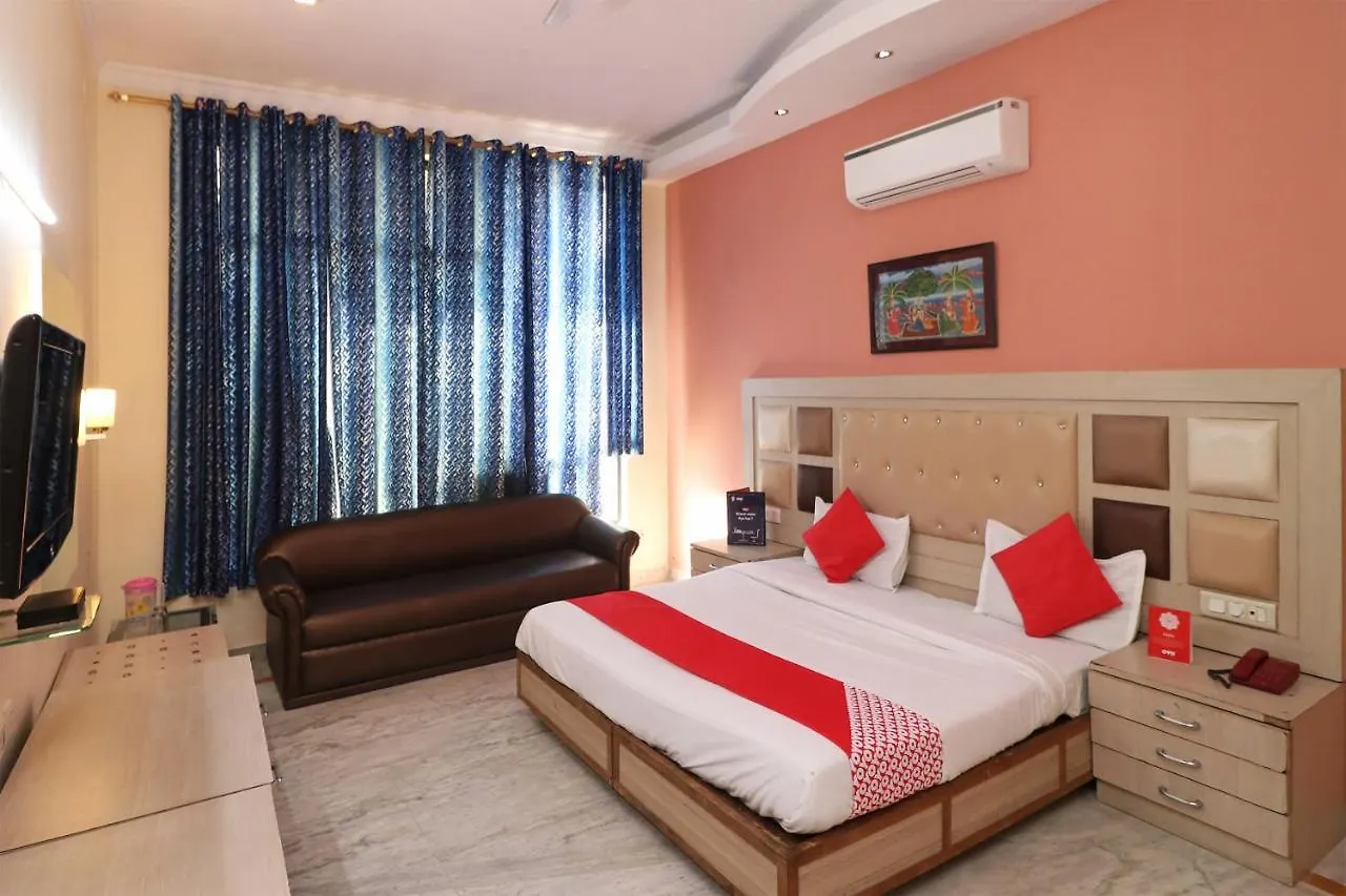 Oyo 26811 Moonlight Residency 3*, Gurgaon India